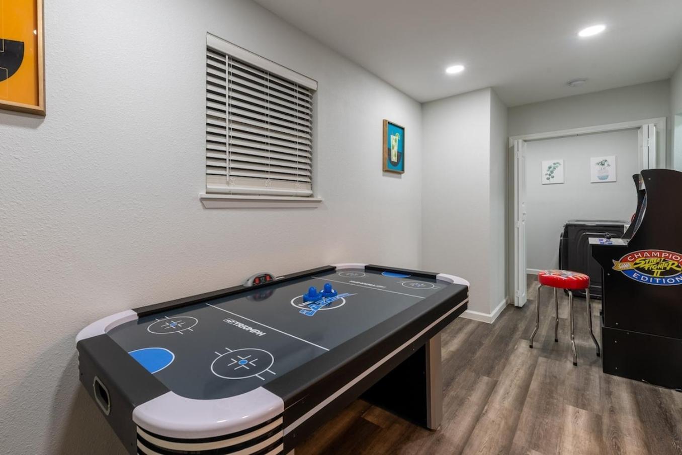 Luxurious Home With Hot Tub & Tree Deck By 6Flags San Antonio Ngoại thất bức ảnh