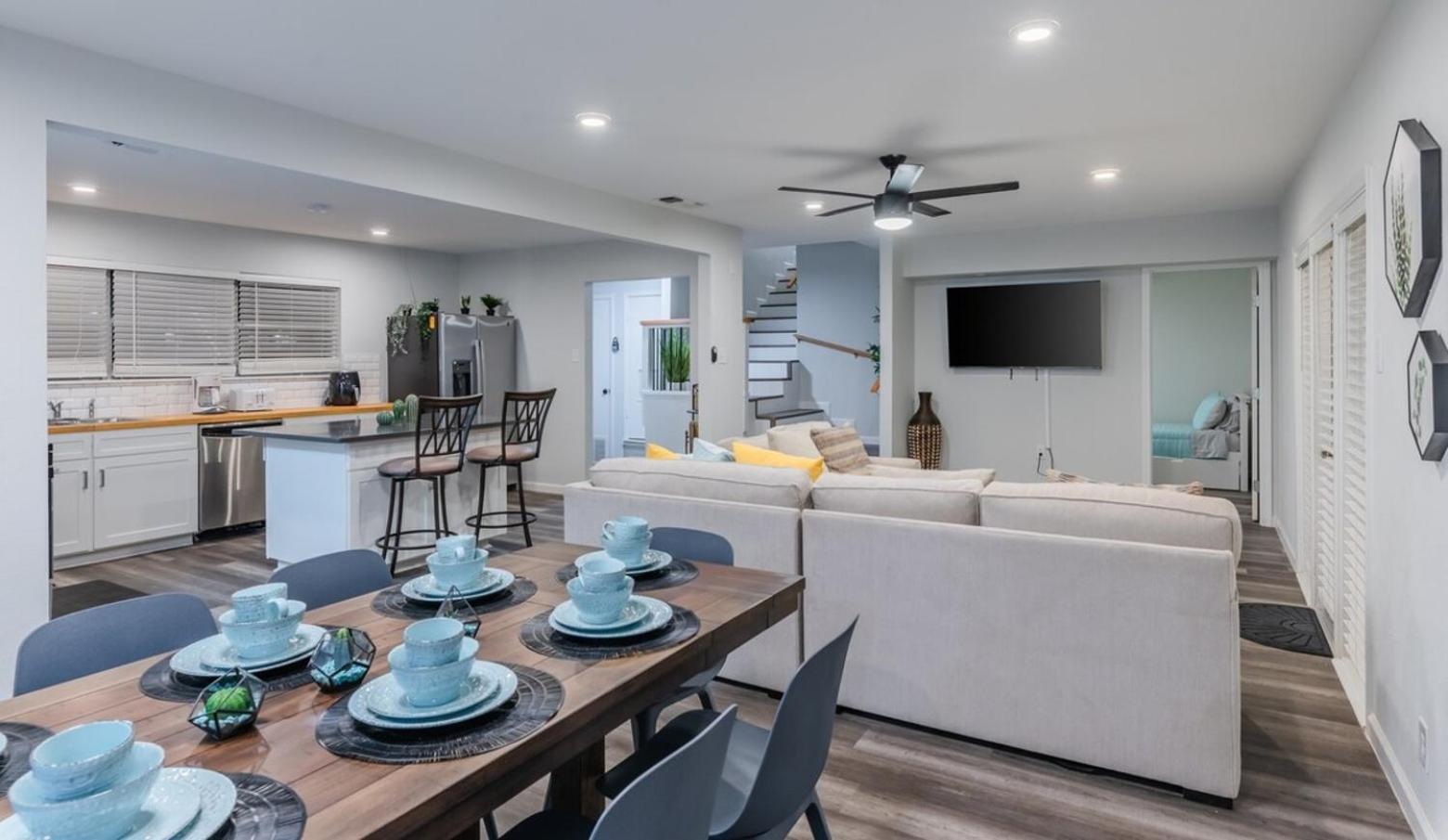 Luxurious Home With Hot Tub & Tree Deck By 6Flags San Antonio Ngoại thất bức ảnh