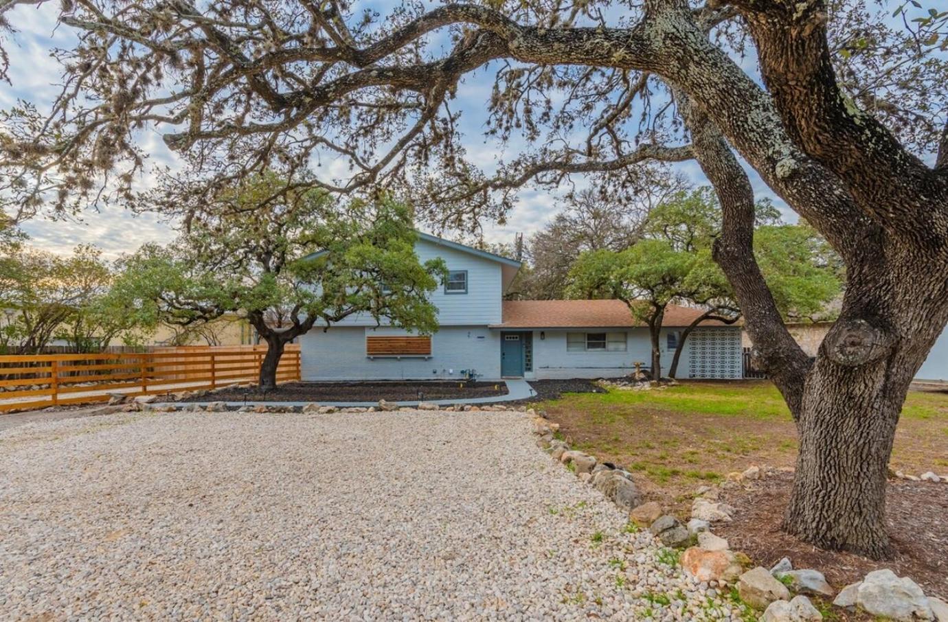 Luxurious Home With Hot Tub & Tree Deck By 6Flags San Antonio Ngoại thất bức ảnh