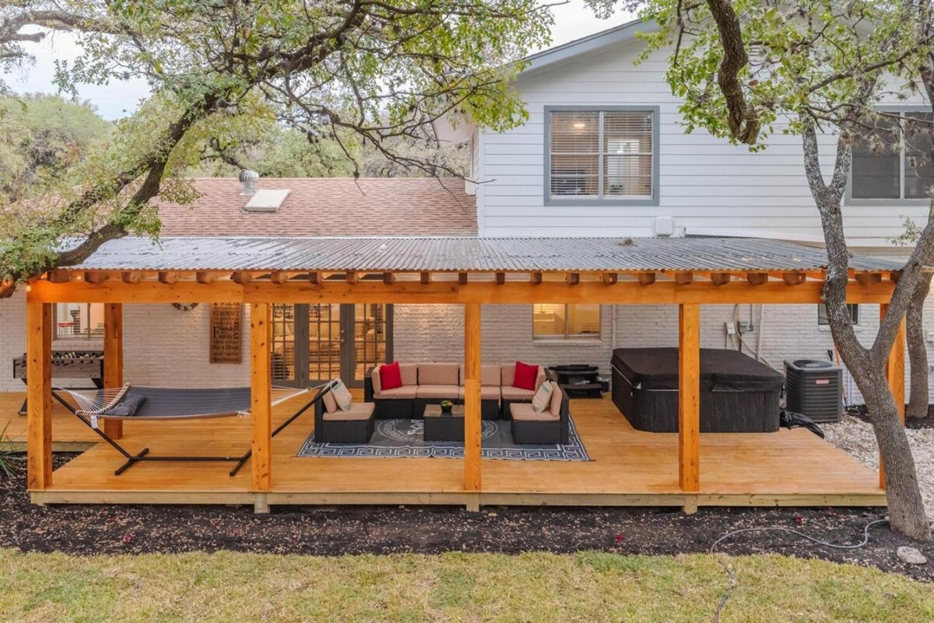 Luxurious Home With Hot Tub & Tree Deck By 6Flags San Antonio Ngoại thất bức ảnh